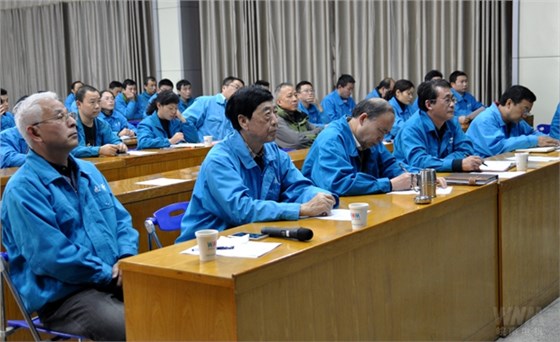 董事長陳根喜、總經(jīng)理陳學(xué)鋒等公司高層出席論壇